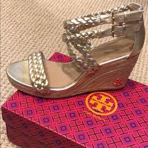 Tory Burch Bailey Gold Wedge Sandals size 9